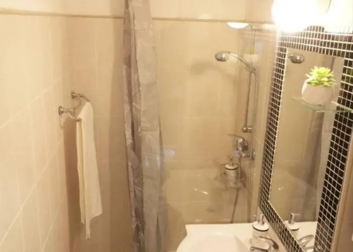 Jad Center Victoriei